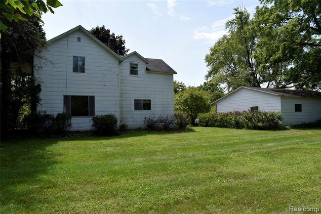 Building Photo - 1355 Airport Rd