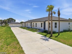 Building Photo - 195 Rotonda Blvd W