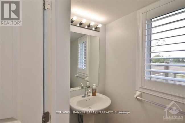 Photo du bâtiment - 201 Kingswell St