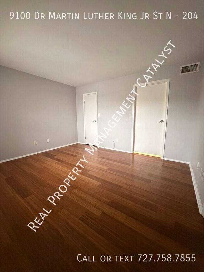 Foto del edificio - 9100 Dr M.L.K. Jr St N