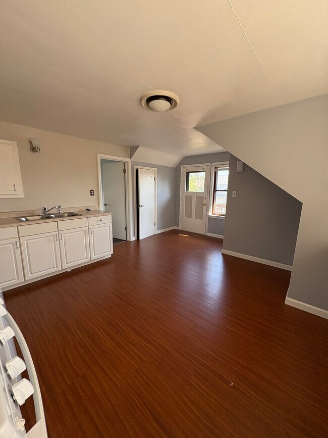 Foto del edificio - 2132 S 75th St