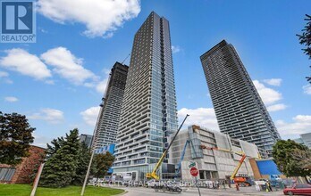 Building Photo - 898 Portage Pkwy