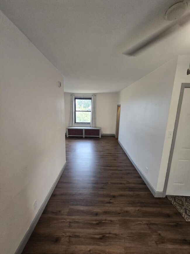 Foto del edificio - 606 7th St S