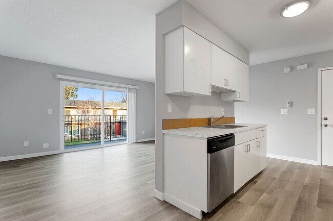 Interior Photo - Gateway Crossing Apartments