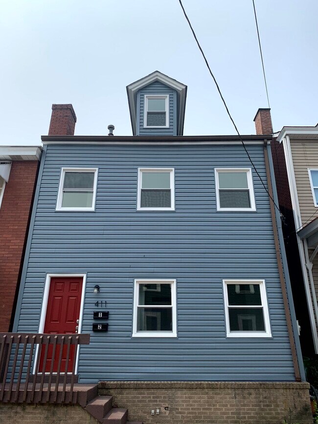 Photo - 411 Sample St Apartments