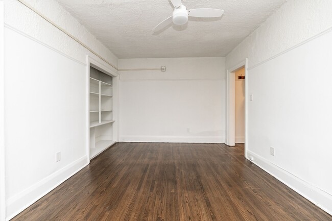 Building Photo - 100 Vaughan Rd