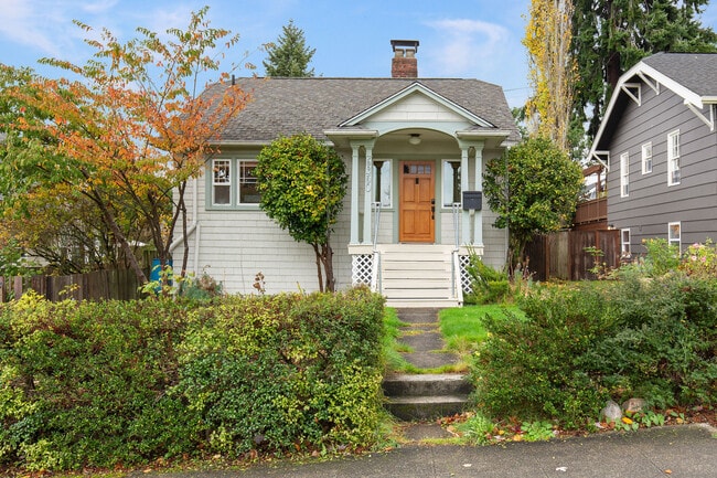 Building Photo - 6350 37th Ave SW