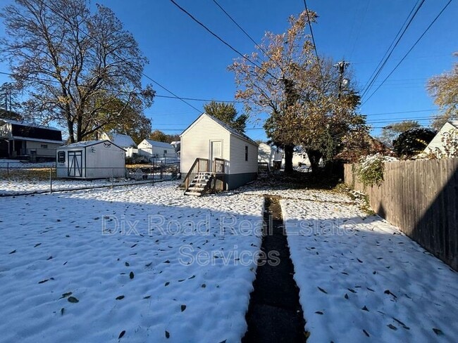 Foto del edificio - 1445 Southlyn Dr