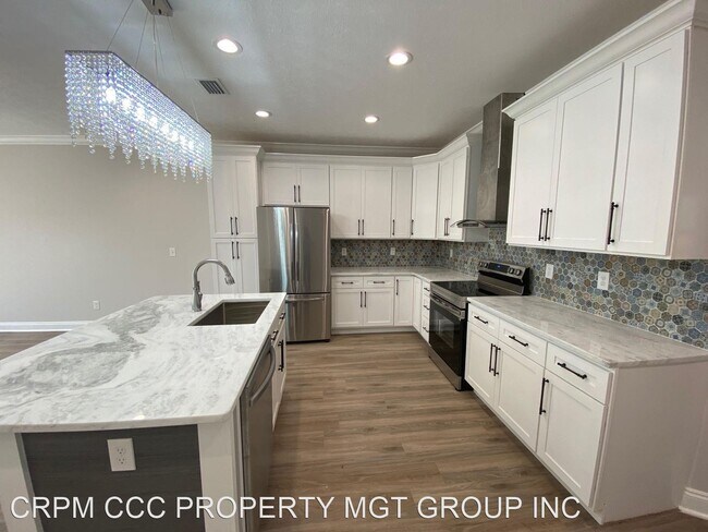 Building Photo - 3 br, 2.5 bath House - 8609 Laird St