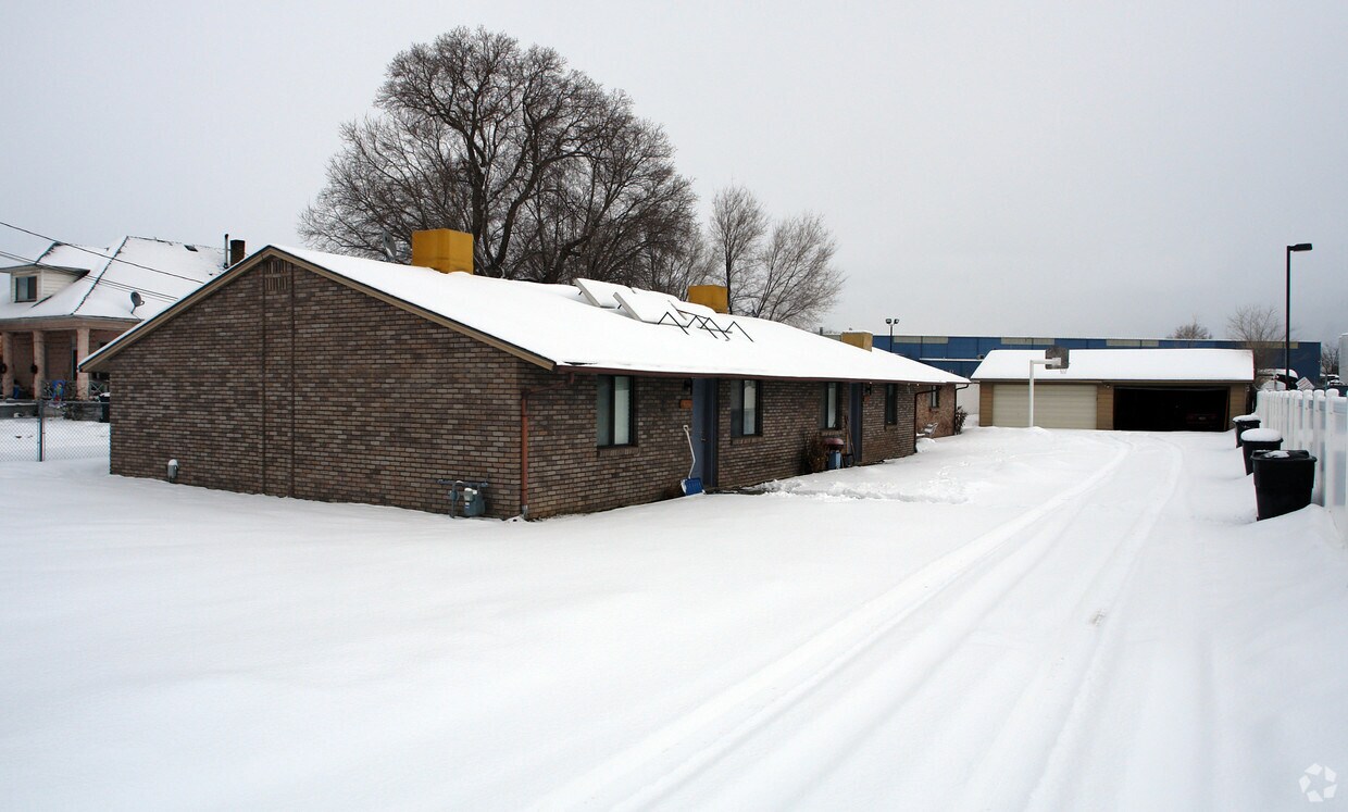 Foto principal - 607-609 S Main St