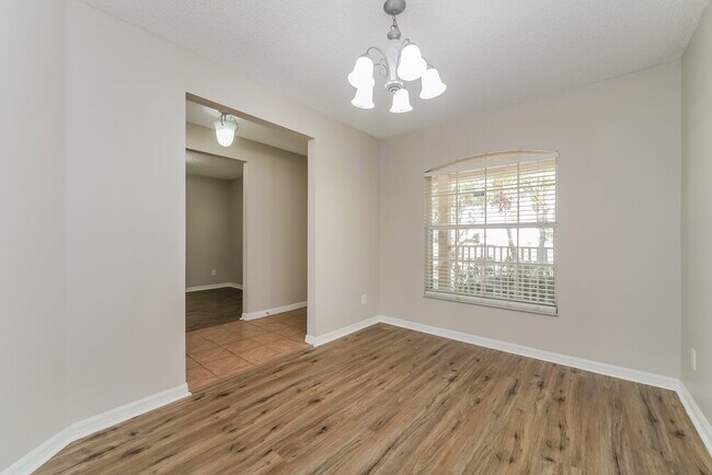 Foto del edificio - 214 Pleasant Hill Dr