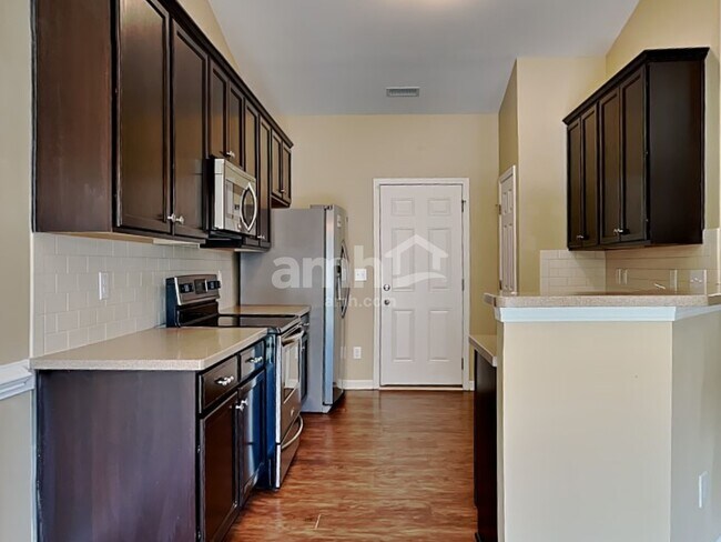 Foto del edificio - 1624 Fern Hollow Trl