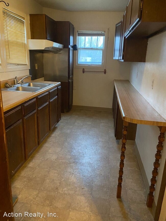 Building Photo - 2 br, 1 bath House - 735 S 18th St
