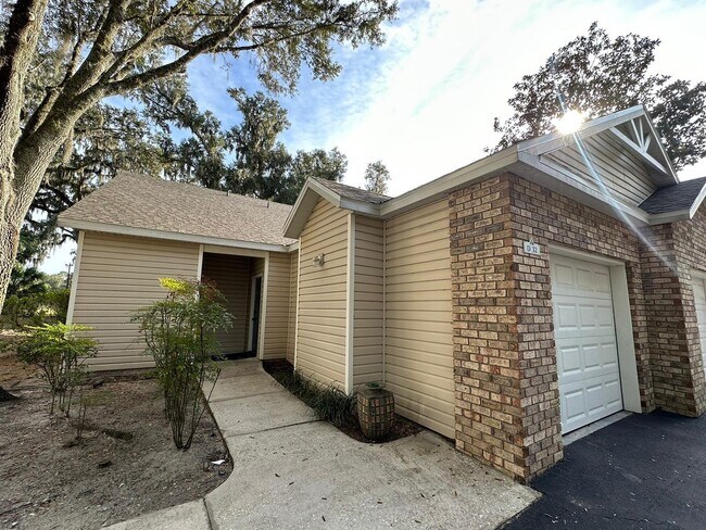 Building Photo - 4700 SW Archer Rd