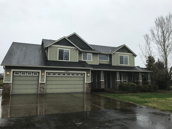 Foto principal - BEAUTIFUL FIVE BEDROOM IN RIDGEFIELD
