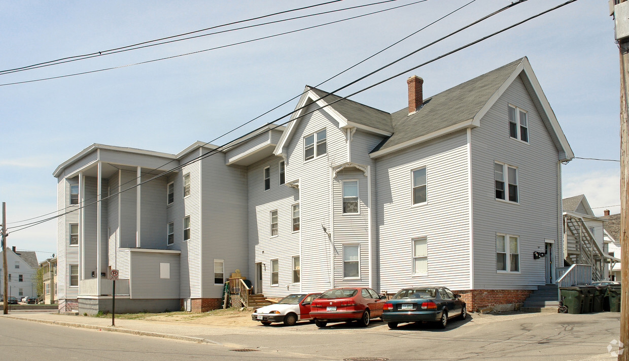 Primary Photo - 165-175 Conant St