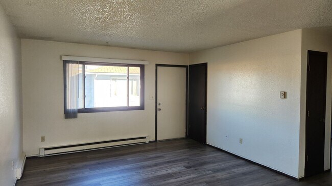 Foto del edificio - CHA100