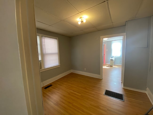 Building Photo - 1202 Park Wild Ave