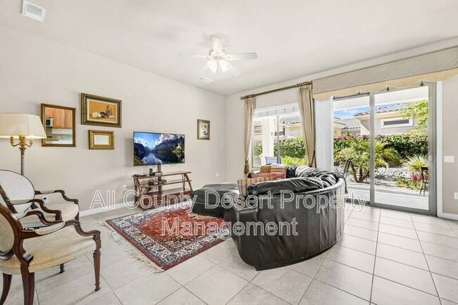 Foto del edificio - 81566 Avenida Sombra