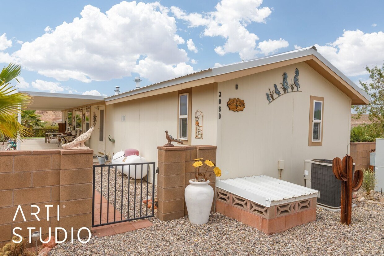 Foto principal - Fully furnished 2-bedroom 2-bathroom