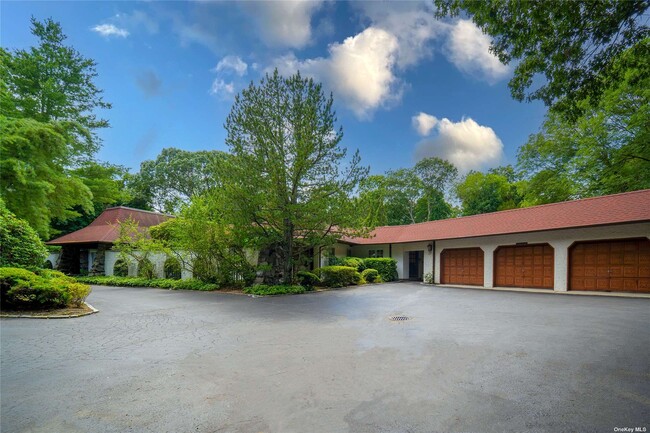 Building Photo - 15 Remsens Ln