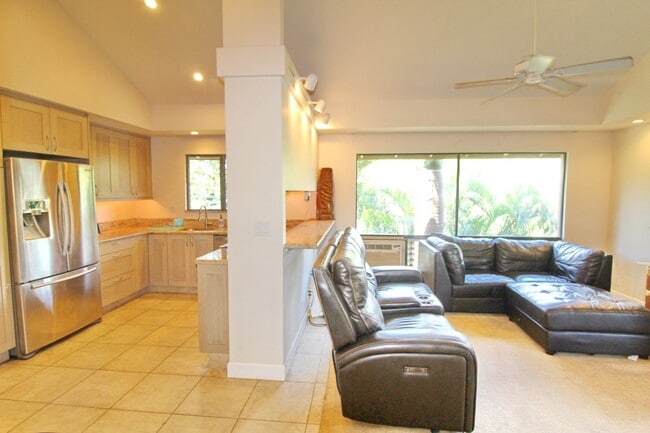 Building Photo - Rare Haleakala Gardens Top Floor Corner Unit - Unfurnished 3 Bed 2 Bath