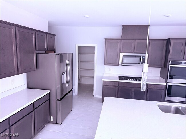 Building Photo - 3032 Misty Pine Ave.