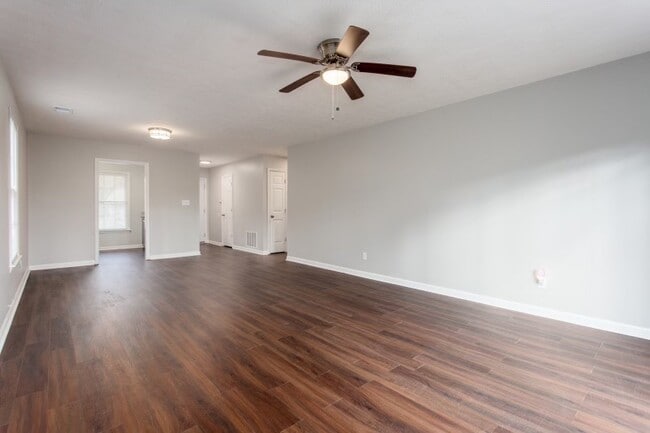 Building Photo - 598 Osborne Ct