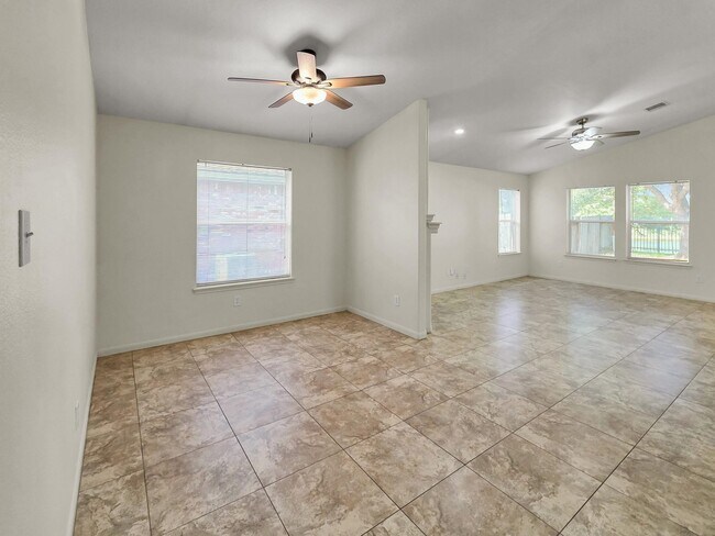 Building Photo - 14626 Gervaise Dr