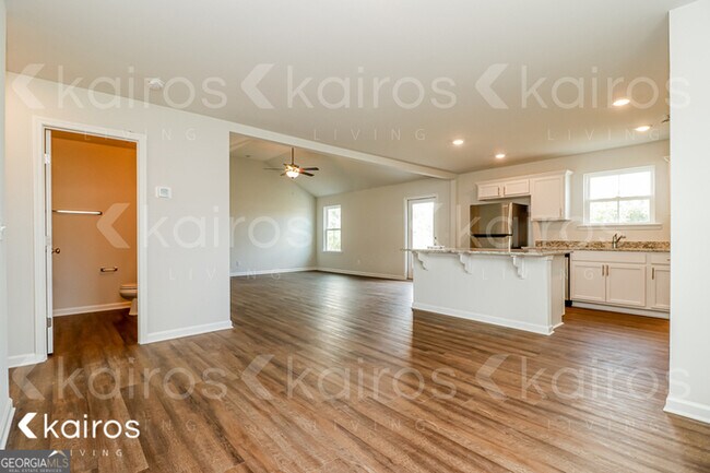 Foto del edificio - 104 Scots Pne Ct