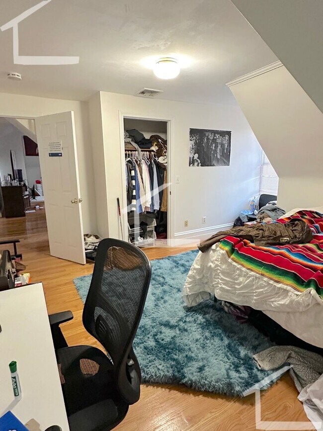 Cleveland Circle 3.5-Bed - Great Price and... - Cleveland Circle 3.5-Bed - Great Price and... Apartment