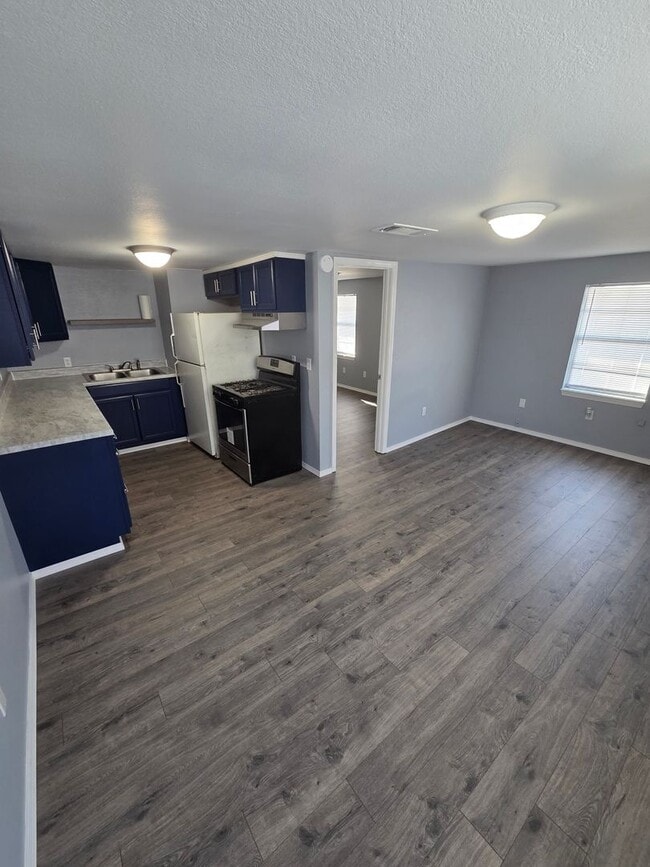 Foto del edificio - 220-226 East J St