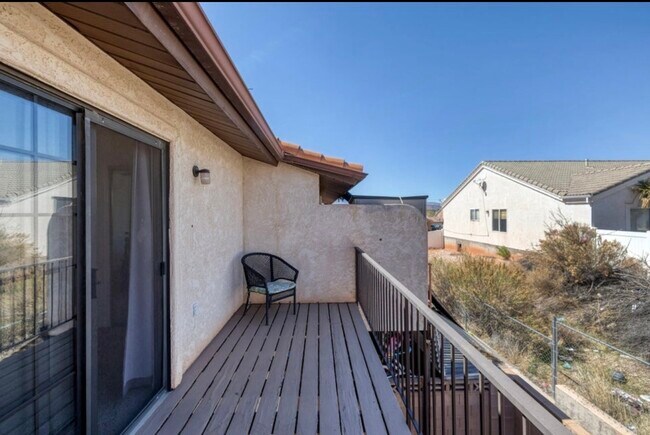 Foto del edificio - 1045 N 1725 W