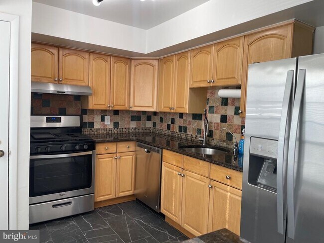 Foto del edificio - 1949 Kennedy Dr