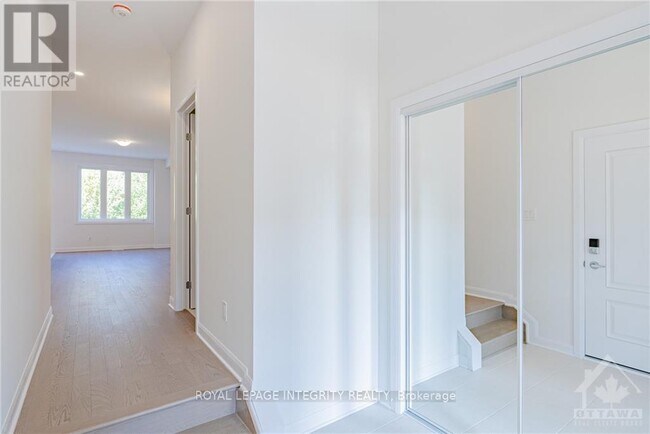 Building Photo - 261 Elsie MacGill Walk