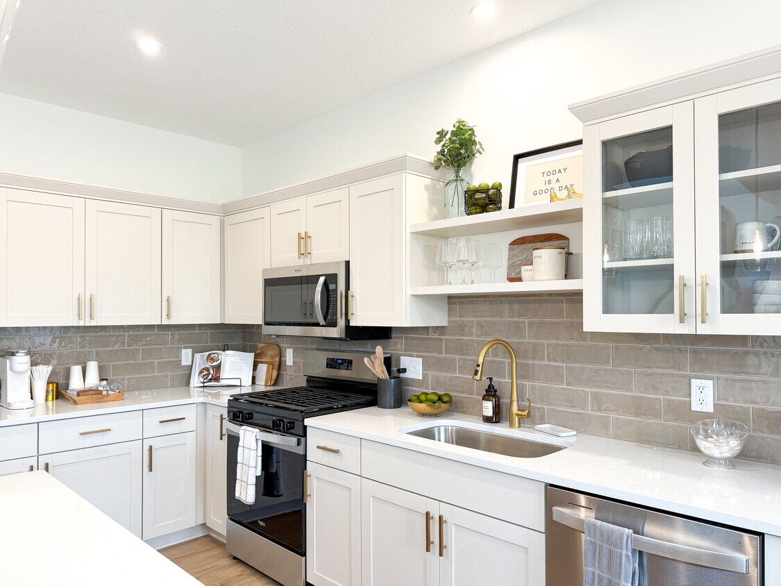Foto principal - Woodhelm Townhomes