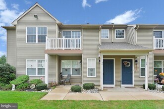 Building Photo - 58 Crestmont Dr