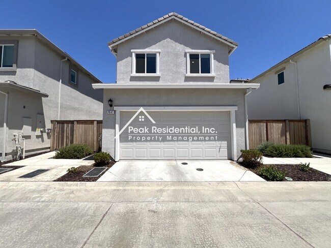 Foto del edificio - Updated 3bd/2ba Roseville Home!