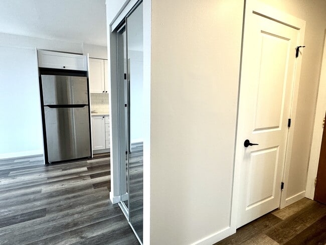 Building Photo - 1985 Westcott Rd