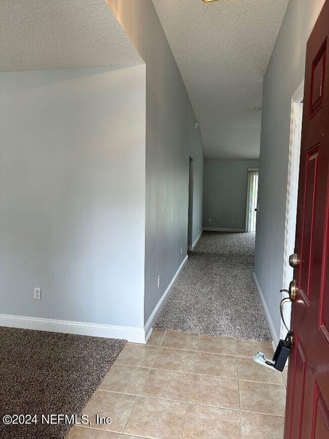 Foto del edificio - 1447 Barrington Cir