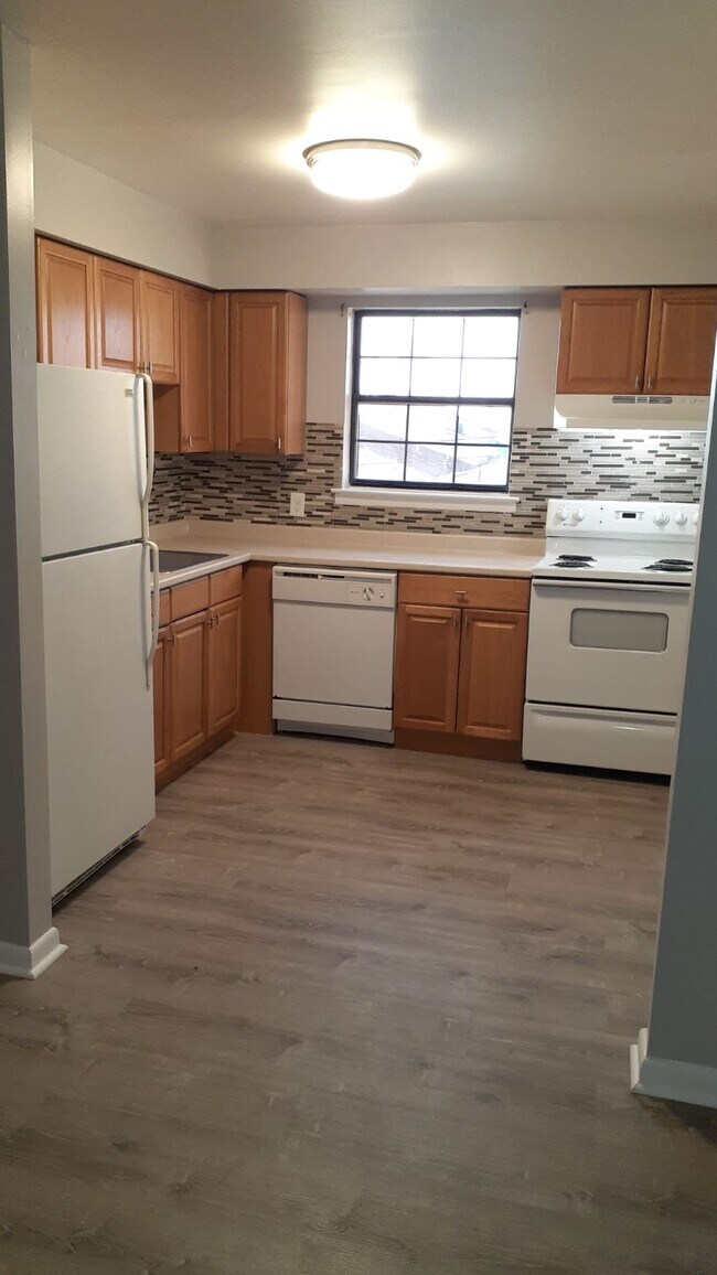 Foto del edificio - 501 E Walnut St