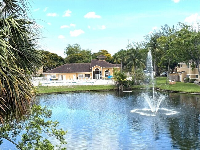 Foto del edificio - 301 Palm Way