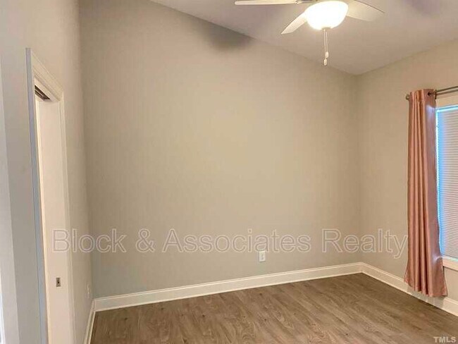 Building Photo - 1463 Quail Cir