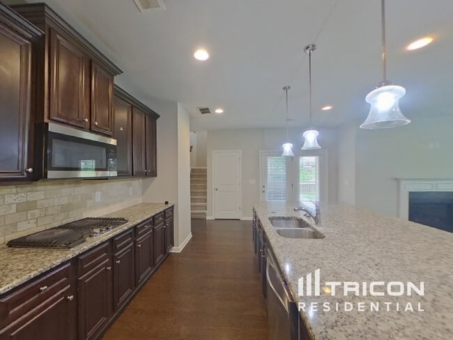 Building Photo - 2140 Dodson Woods Dr