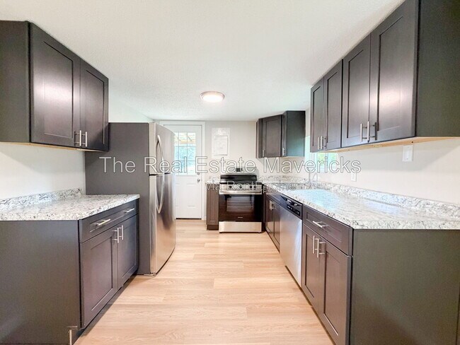 Foto del edificio - 132 Edgewood St