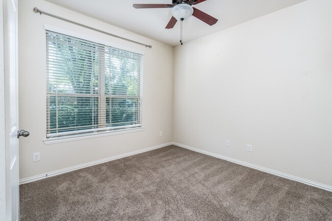 Foto del edificio - 17823 Dappled Walk Way