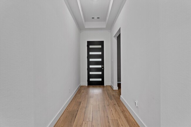 Building Photo - 10710 Verdant Hl