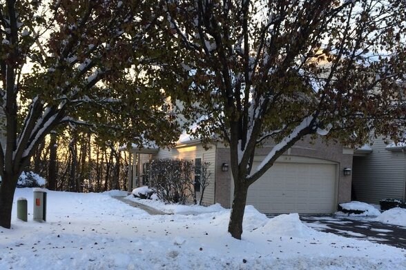 Building Photo - 2808 Cobblestone Dr