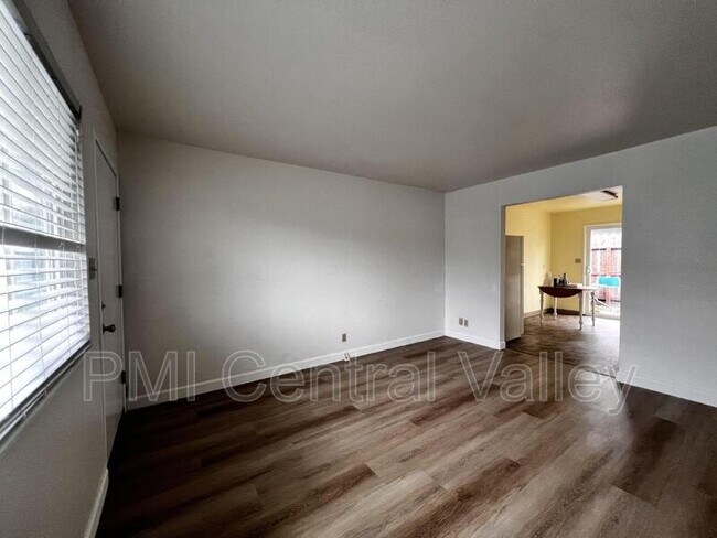 Foto del edificio - 129 S Lincoln Ave