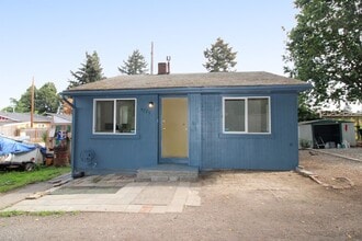 Building Photo - 5729 NE 62nd Ave